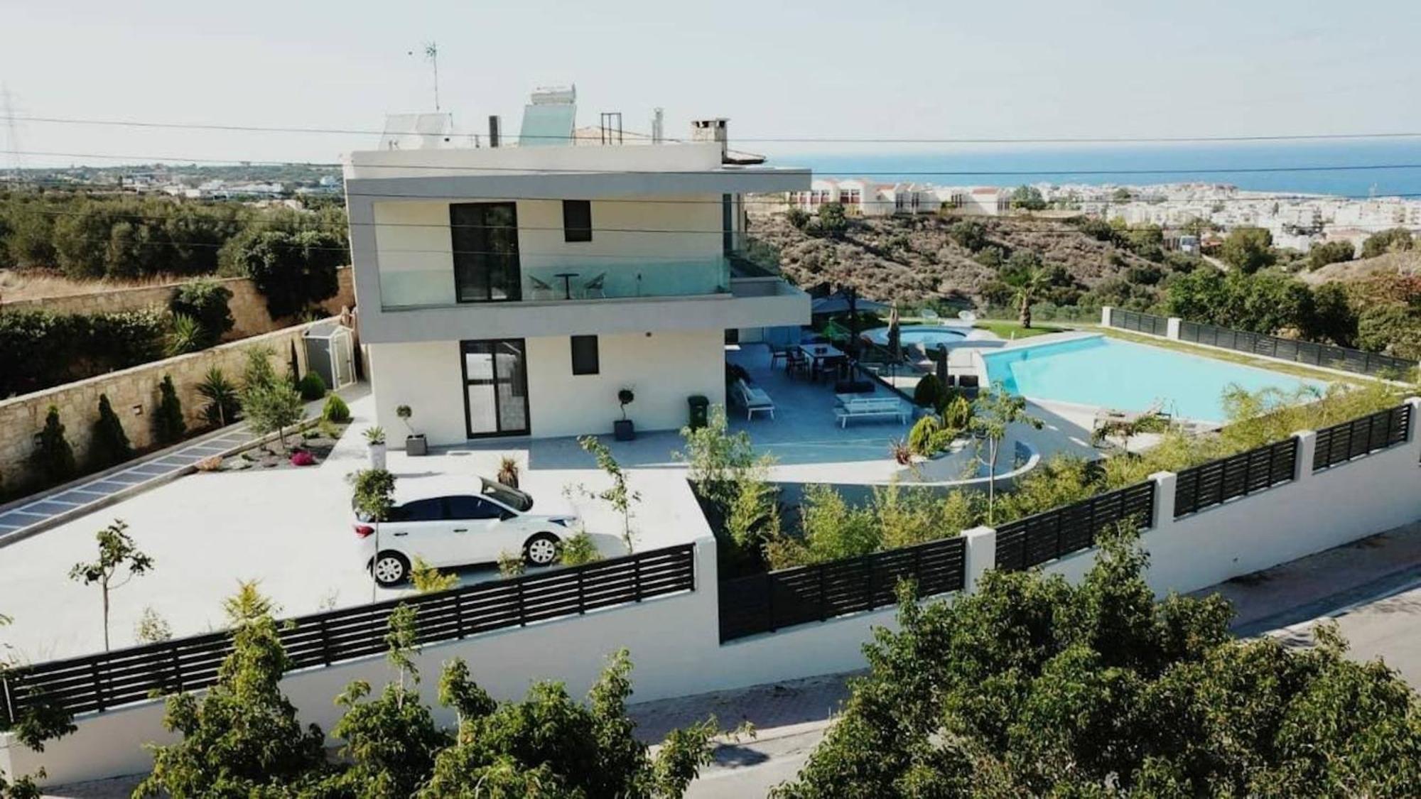 Orama Hersonissos (Crete)