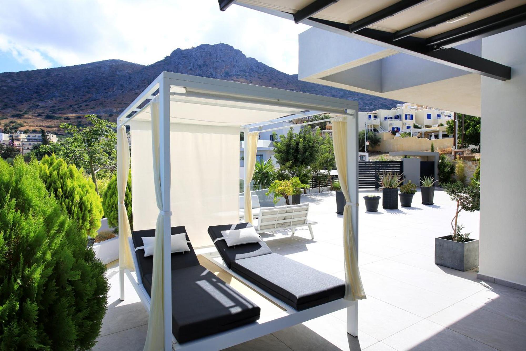 Orama Villa *