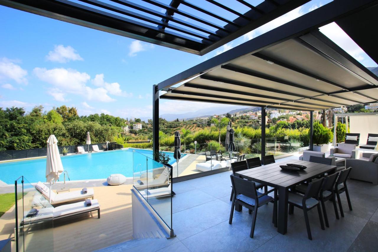 Villa Orama Luxury 4 Bedrooms With Private Pool