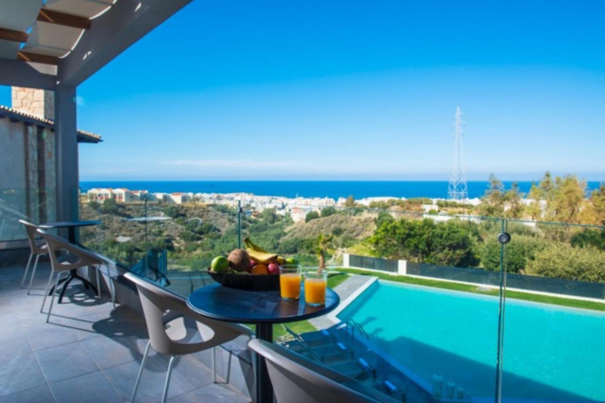 Orama Luxury 4 Bedrooms With Private Pool *